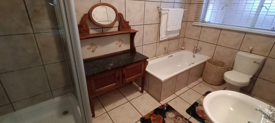 5 Bedroom Property for Sale in Kuruman Northern Cape